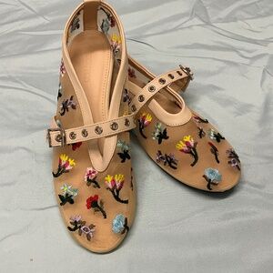 EMBROIDERED MULTICOLORED FLATS